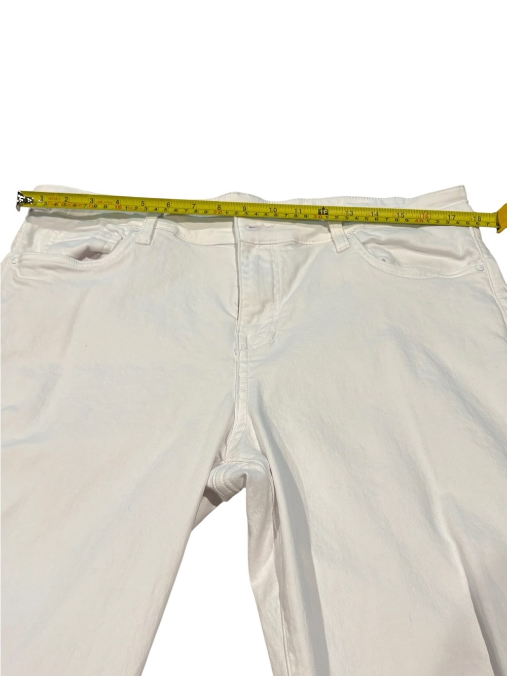 Kut from the Kloth - Women's Amy Cropped Straight Leg jean. Size 16. White - Picture 15 of 15